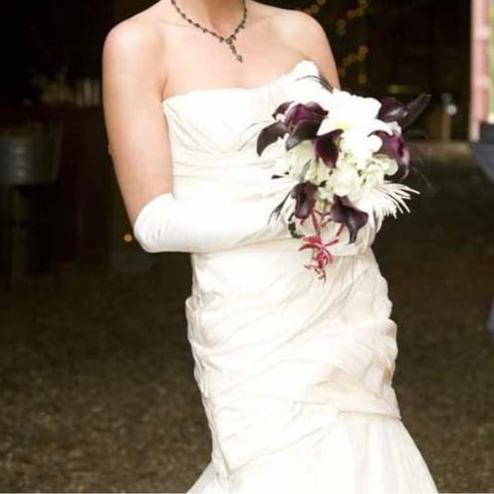 Vintage Vera Wang wedding dress
